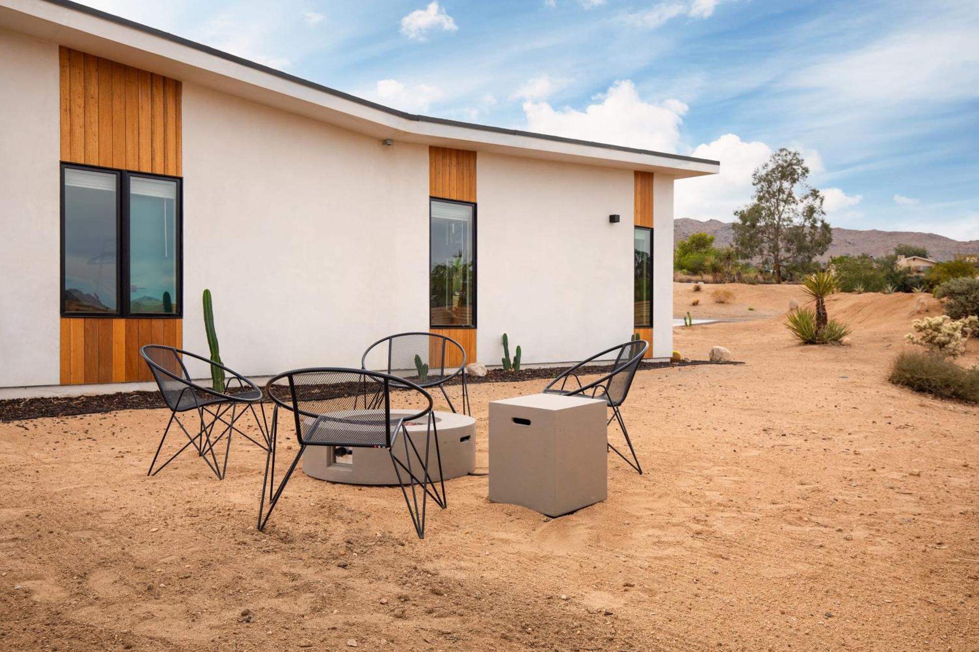 Chicory By Avantstay Modern Desert Retreat W Hot Tub Joshua Tree Exterior foto